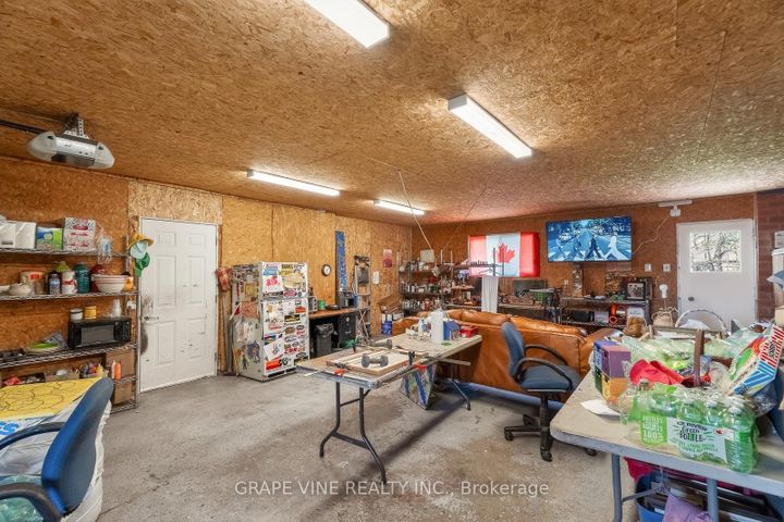 Photo 26 at 46 Macfarlane Road, Nepean (Pineglen/Country Place), Ottawa