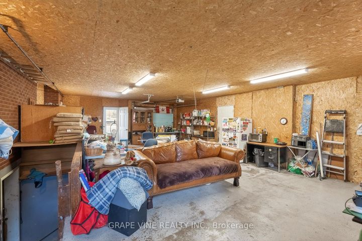 Photo 27 at 46 Macfarlane Road, Nepean (Pineglen/Country Place), Ottawa