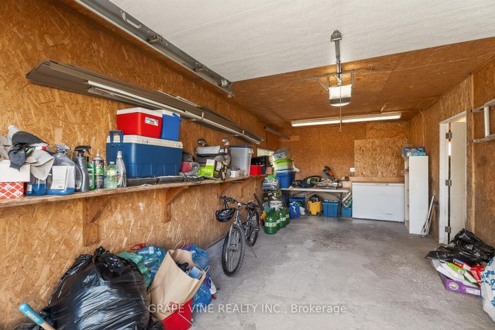 Photo 28 at 46 Macfarlane Road, Nepean (Pineglen/Country Place), Ottawa