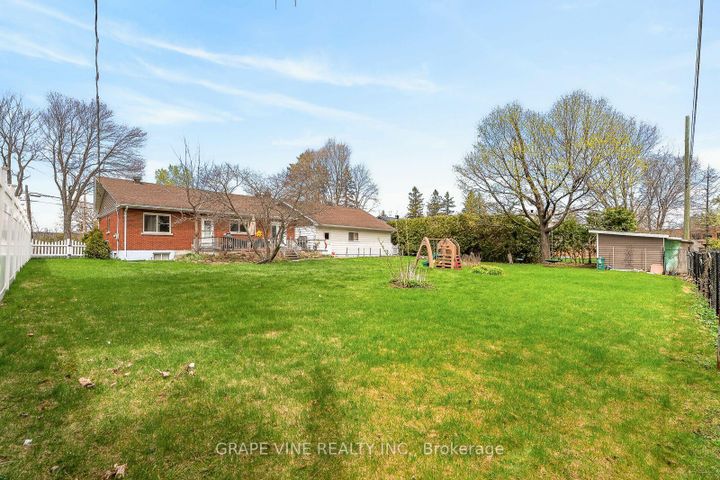 Photo 30 at 46 Macfarlane Road, Nepean (Pineglen/Country Place), Ottawa