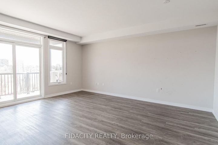 Photo 3 at H - 225 Citiplace Drive, Nepean (Merivale Industrial Park/Citiplace), Ottawa