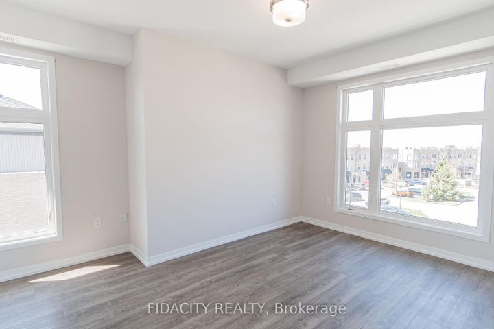Photo 10 at H - 225 Citiplace Drive, Nepean (Merivale Industrial Park/Citiplace), Ottawa