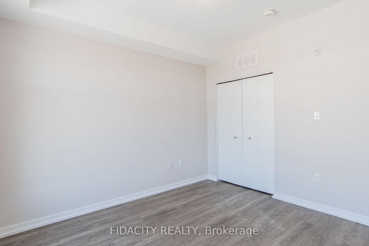 Photo 12 at H - 225 Citiplace Drive, Nepean (Merivale Industrial Park/Citiplace), Ottawa