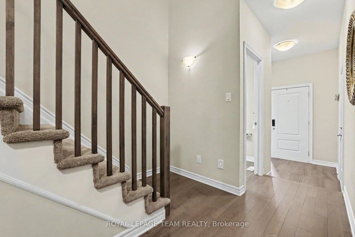 Photo 3 at 293 Fergus Crescent, Nepean (Cedargrove/Fraserdale), Ottawa