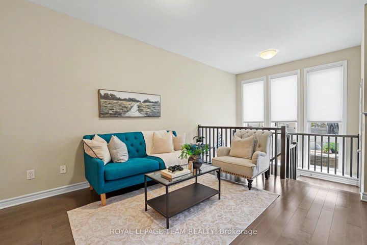 Photo 7 at 293 Fergus Crescent, Nepean (Cedargrove/Fraserdale), Ottawa