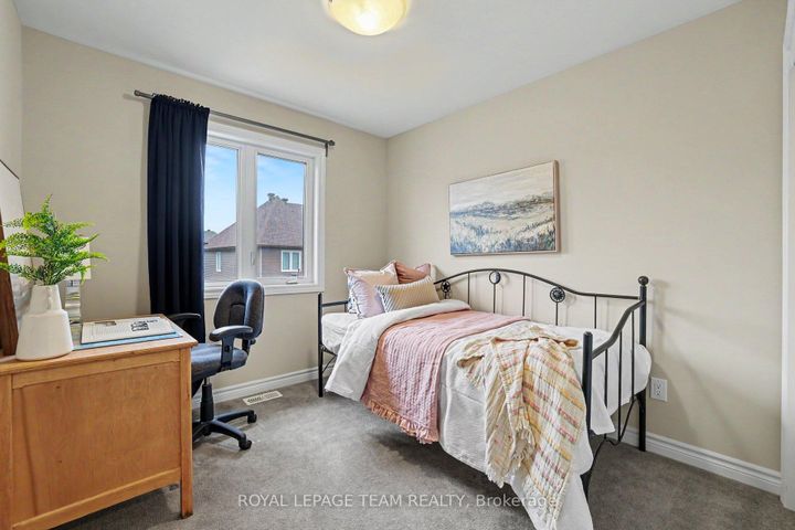 Photo 23 at 293 Fergus Crescent, Nepean (Cedargrove/Fraserdale), Ottawa