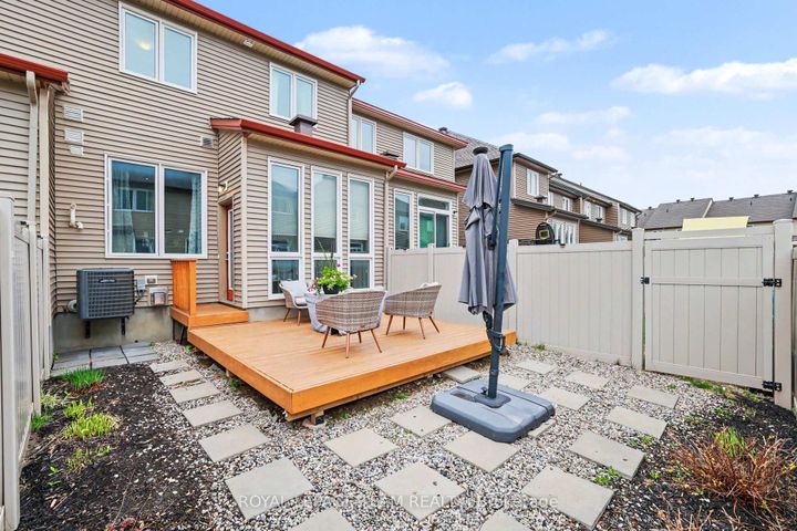 Photo 30 at 293 Fergus Crescent, Nepean (Cedargrove/Fraserdale), Ottawa