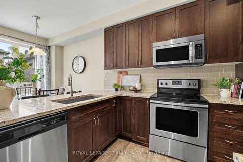 Photo 12 at 293 Fergus Crescent, Nepean (Cedargrove/Fraserdale), Ottawa