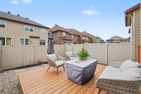 Photo 31 at 293 Fergus Crescent, Nepean (Cedargrove/Fraserdale), Ottawa