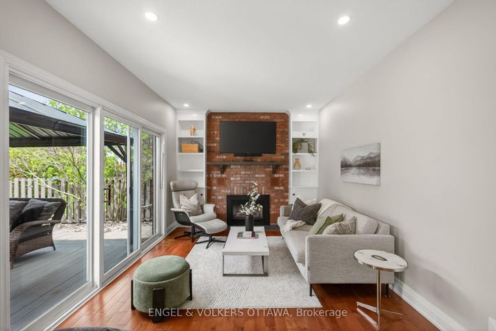 Photo 16 at 12 Mancil Drive, Nepean (Knollsbrook), Ottawa