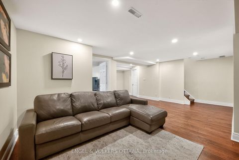 Photo 32 at 12 Mancil Drive, Nepean (Knollsbrook), Ottawa