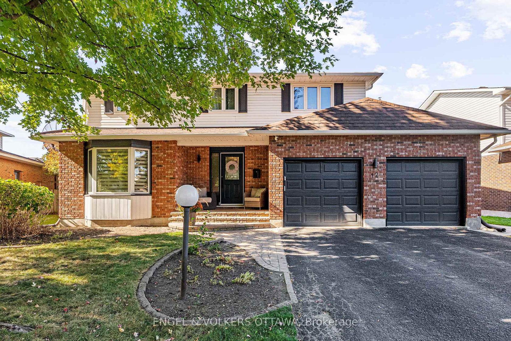 12 Mancil Drive, Nepean (Knollsbrook), Ottawa 