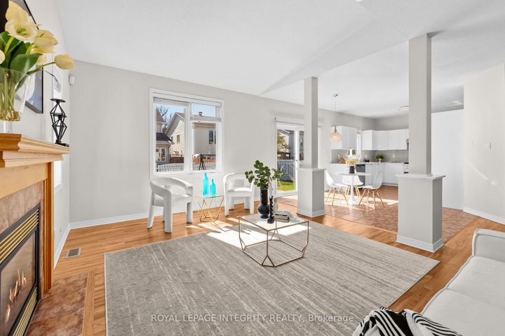 Photo 13 at 4 Tamarack Place N, Nepean (Longfields), Ottawa