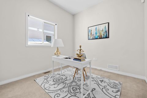 Photo 3 at 4 Tamarack Place N, Nepean (Longfields), Ottawa