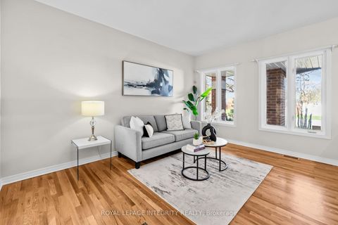 Photo 4 at 4 Tamarack Place N, Nepean (Longfields), Ottawa