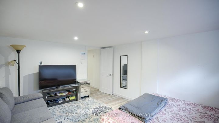 Photo 17 at 134 David Drive, Nepean (Meadowlands/St. Claire Gardens), Ottawa