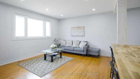 Photo 1 at 134 David Drive, Nepean (Meadowlands/St. Claire Gardens), Ottawa