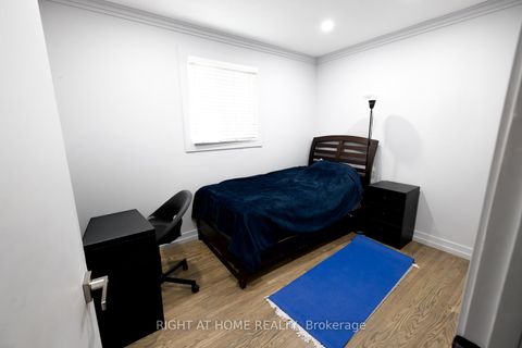 Photo 10 at 134 David Drive, Nepean (Meadowlands/St. Claire Gardens), Ottawa