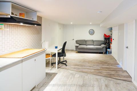 Photo 15 at 134 David Drive, Nepean (Meadowlands/St. Claire Gardens), Ottawa