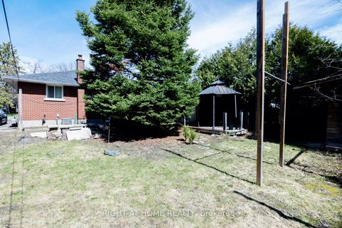 Photo 19 at 134 David Drive, Nepean (Meadowlands/St. Claire Gardens), Ottawa