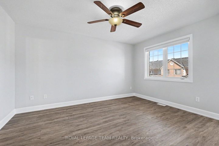 Photo 14 at 27 Dundalk Private, Nepean (Stonebridge), Ottawa