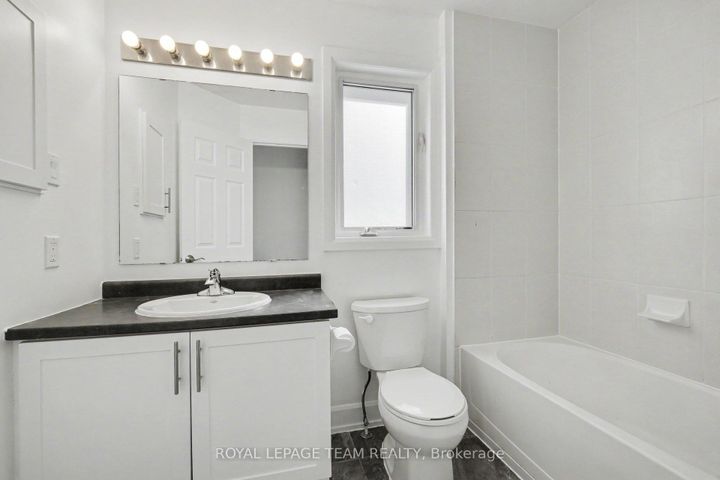 Photo 22 at 27 Dundalk Private, Nepean (Stonebridge), Ottawa