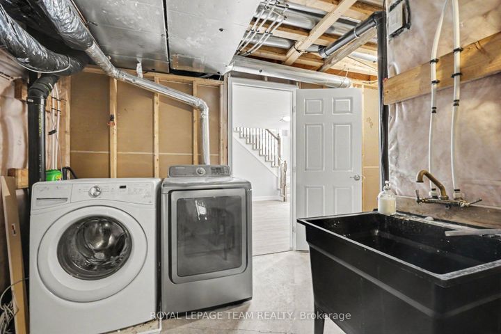 Photo 25 at 27 Dundalk Private, Nepean (Stonebridge), Ottawa