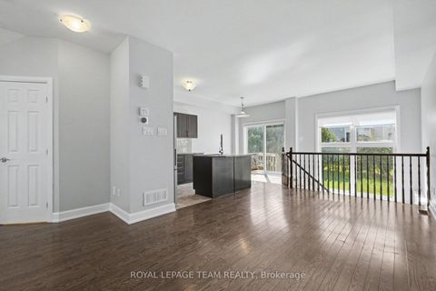 Photo 4 at 27 Dundalk Private, Nepean (Stonebridge), Ottawa