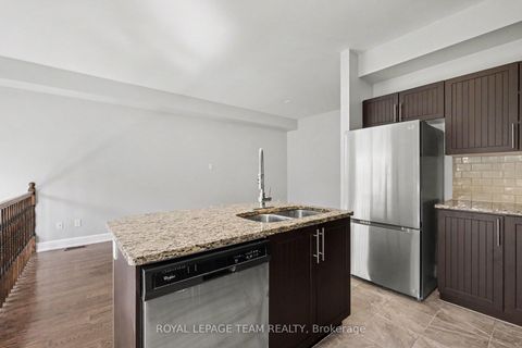 Photo 10 at 27 Dundalk Private, Nepean (Stonebridge), Ottawa