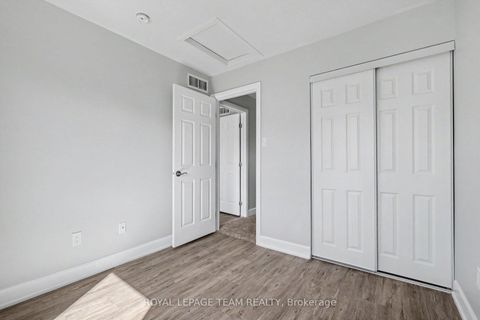 Photo 21 at 27 Dundalk Private, Nepean (Stonebridge), Ottawa