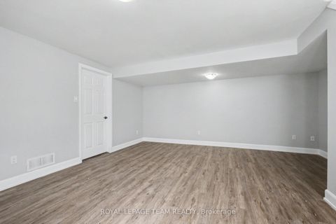 Photo 24 at 27 Dundalk Private, Nepean (Stonebridge), Ottawa