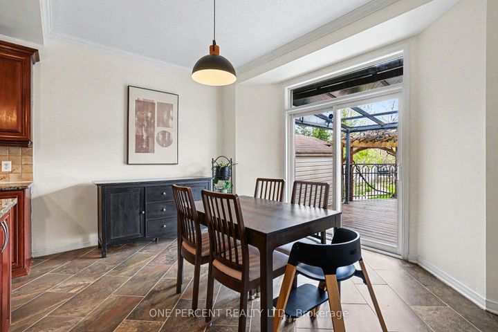 Photo 12 at 860 Taradale Drive, Nepean (Strandherd), Ottawa
