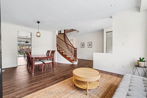Photo 5 at 860 Taradale Drive, Nepean (Strandherd), Ottawa