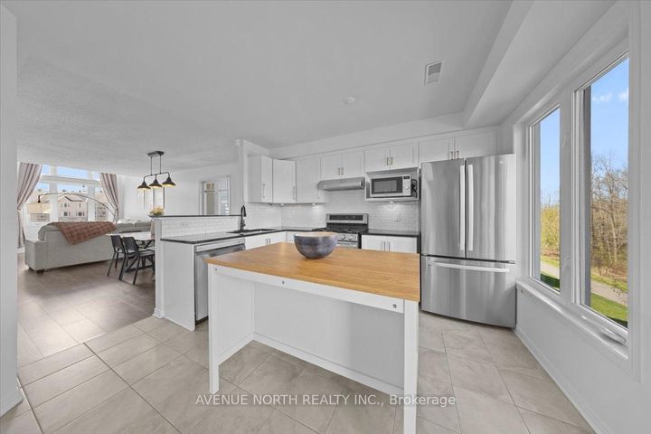 Photo 11 at 25 - 220 Tivoli Private, Nepean (Merivale Industrial Park/Citiplace), Ottawa
