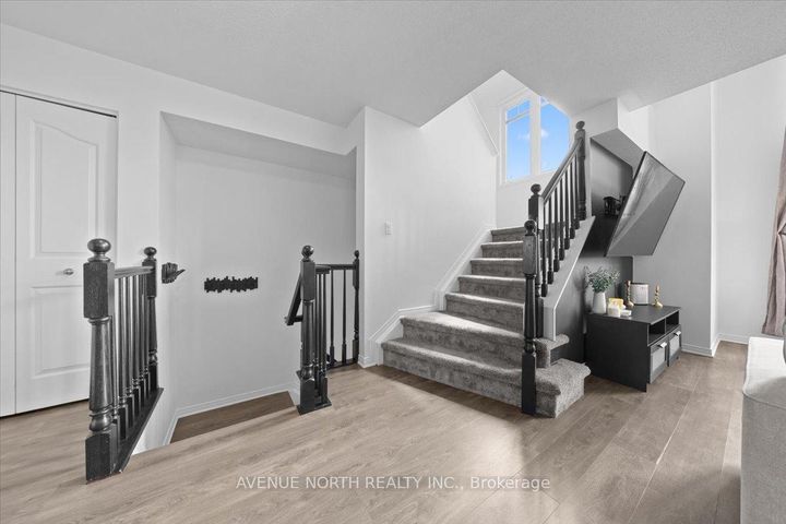 Photo 21 at 25 - 220 Tivoli Private, Nepean (Merivale Industrial Park/Citiplace), Ottawa