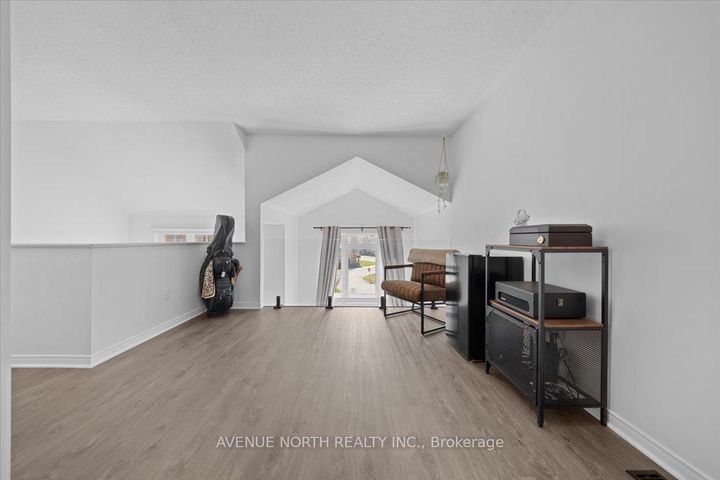 Photo 24 at 25 - 220 Tivoli Private, Nepean (Merivale Industrial Park/Citiplace), Ottawa