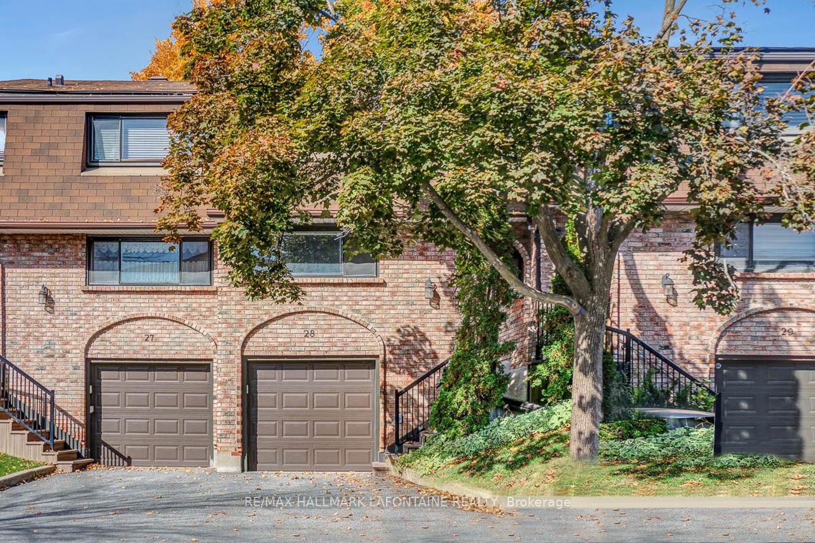 28 - 2 Bertona Street, Nepean (Manordale), Ottawa 