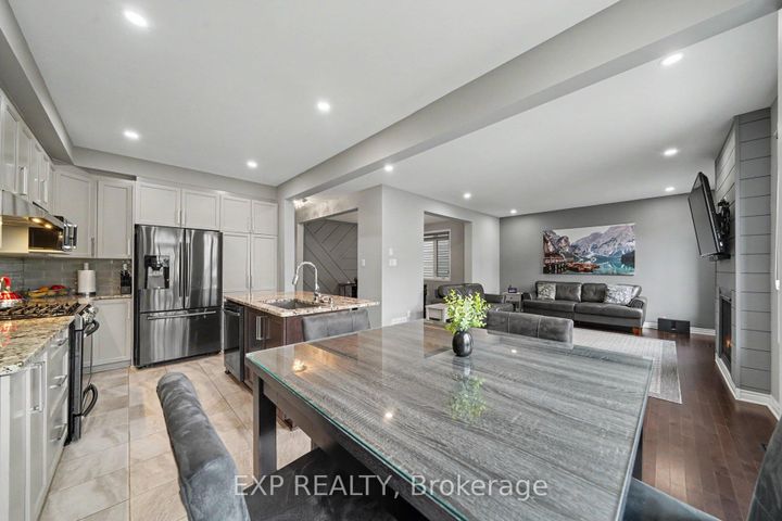 Photo 8 at 707 Cashmere Terrace, Nepean (Heritage Park), Ottawa