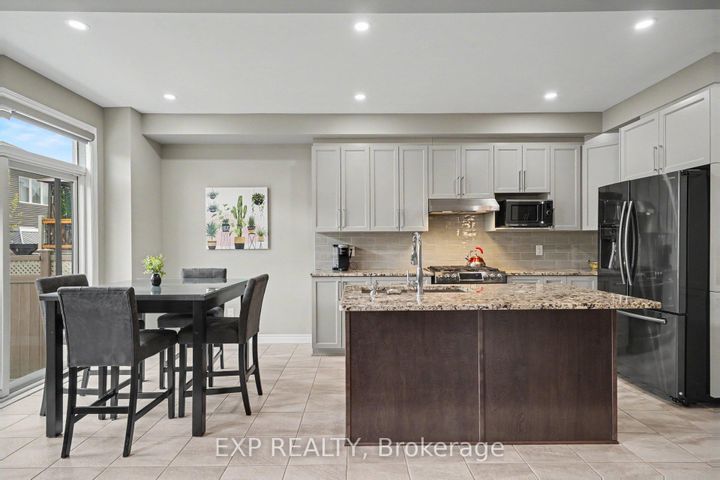 Photo 11 at 707 Cashmere Terrace, Nepean (Heritage Park), Ottawa