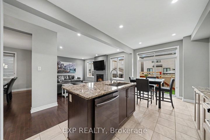 Photo 13 at 707 Cashmere Terrace, Nepean (Heritage Park), Ottawa