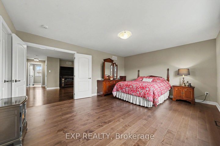 Photo 16 at 707 Cashmere Terrace, Nepean (Heritage Park), Ottawa