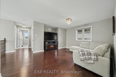 Photo 14 at 707 Cashmere Terrace, Nepean (Heritage Park), Ottawa