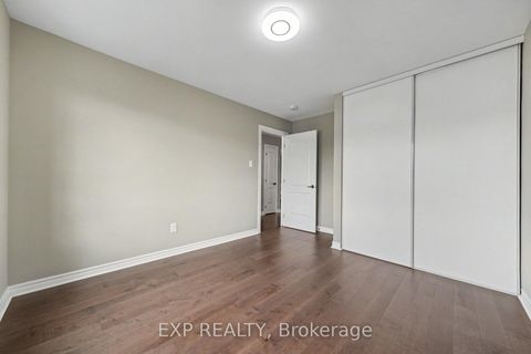 Photo 22 at 707 Cashmere Terrace, Nepean (Heritage Park), Ottawa