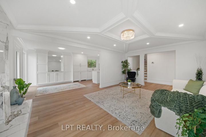 Photo 6 at 19 Moorcroft Road, Nepean (Briargreen), Ottawa