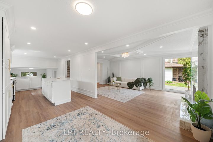 Photo 10 at 19 Moorcroft Road, Nepean (Briargreen), Ottawa