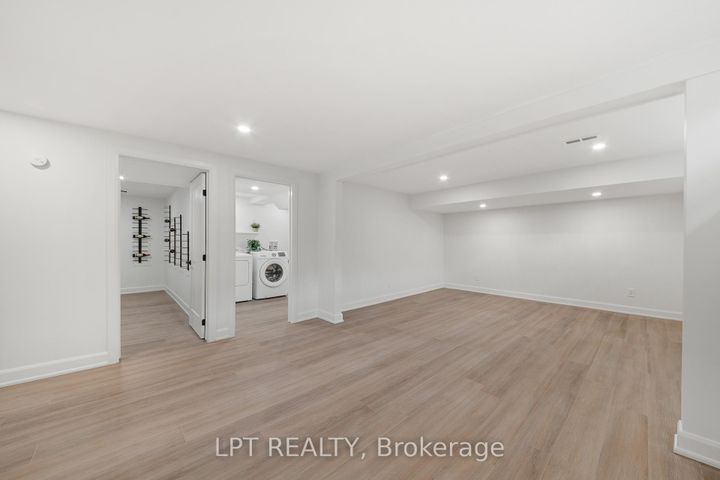 Photo 36 at 19 Moorcroft Road, Nepean (Briargreen), Ottawa