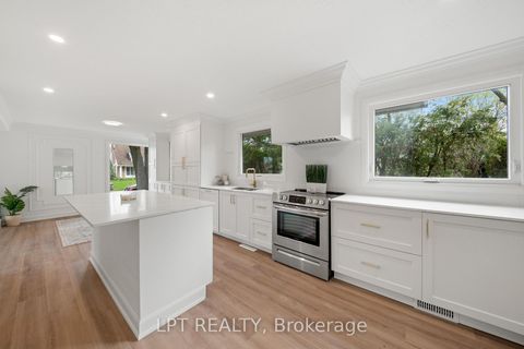 Photo 14 at 19 Moorcroft Road, Nepean (Briargreen), Ottawa