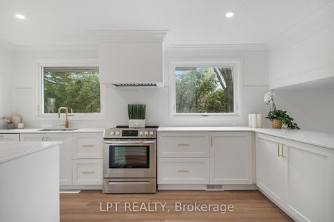 Photo 15 at 19 Moorcroft Road, Nepean (Briargreen), Ottawa