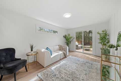 Photo 17 at 19 Moorcroft Road, Nepean (Briargreen), Ottawa