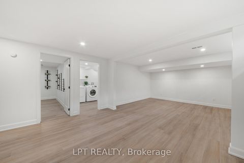 Photo 36 at 19 Moorcroft Road, Nepean (Briargreen), Ottawa